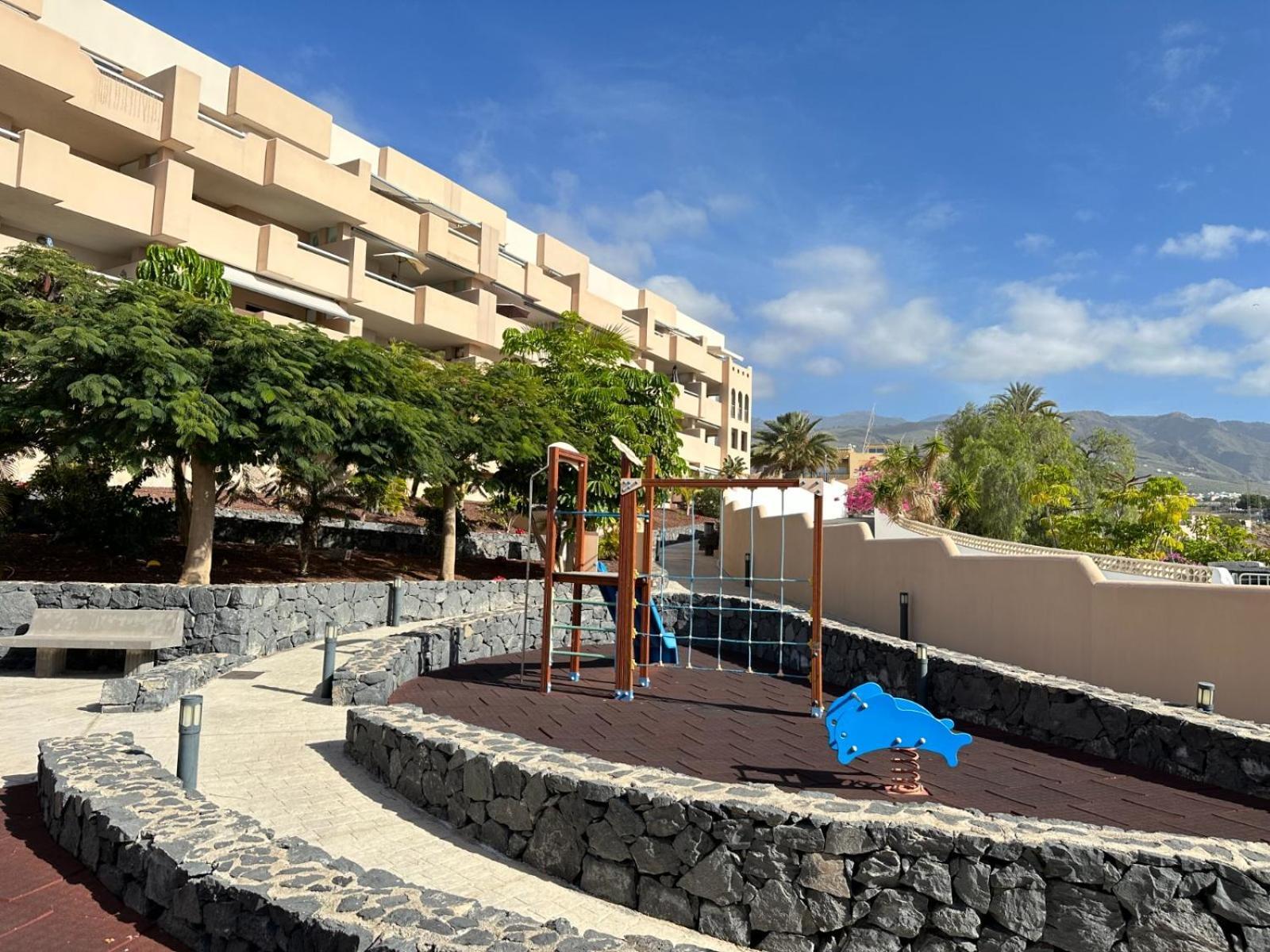 Cozy Apartment In Playa Paraiso Costa Adeje  ภายนอก รูปภาพ