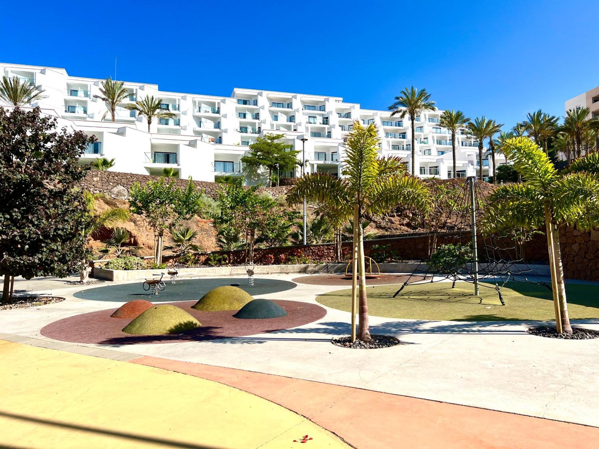 Cozy Apartment In Playa Paraiso Costa Adeje  ภายนอก รูปภาพ