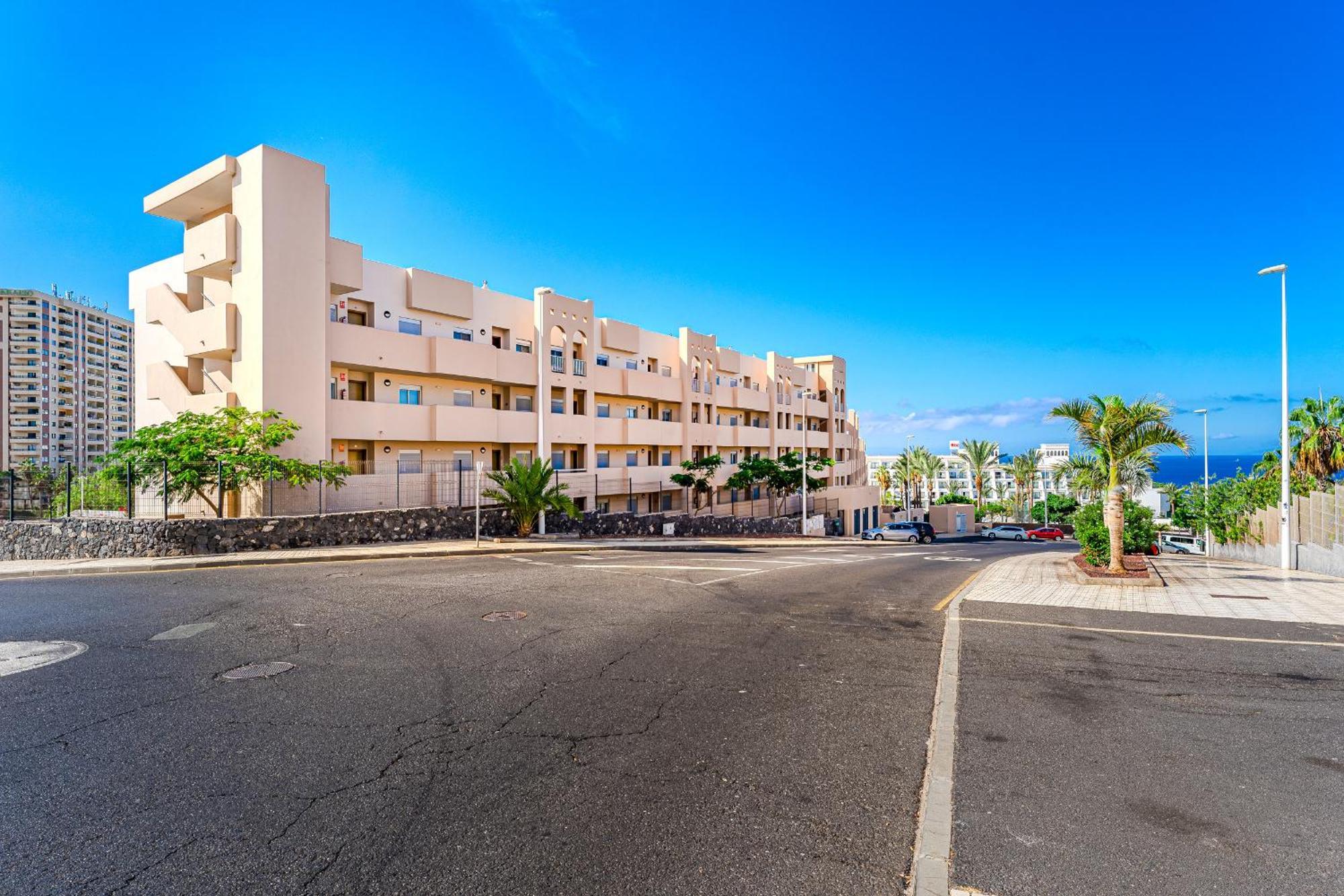 Cozy Apartment In Playa Paraiso Costa Adeje  ภายนอก รูปภาพ