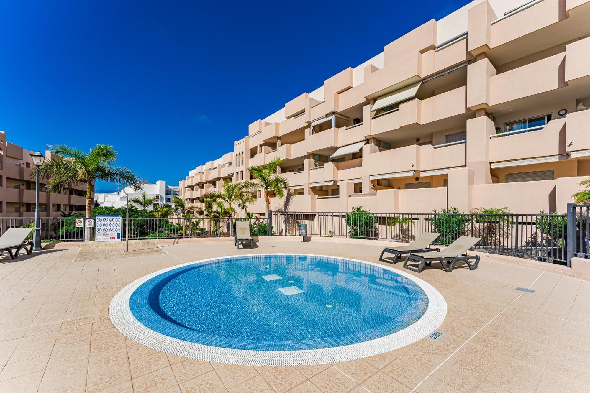 Cozy Apartment In Playa Paraiso Costa Adeje  ภายนอก รูปภาพ